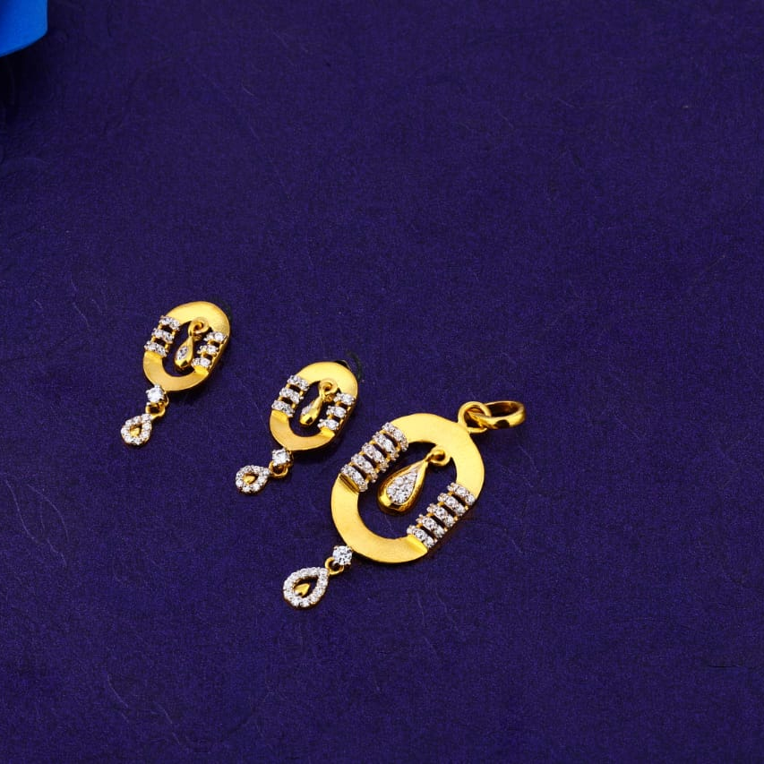 916 Gold CZ Hallmark Designer Ladies Fancy Pendant Set FPS351