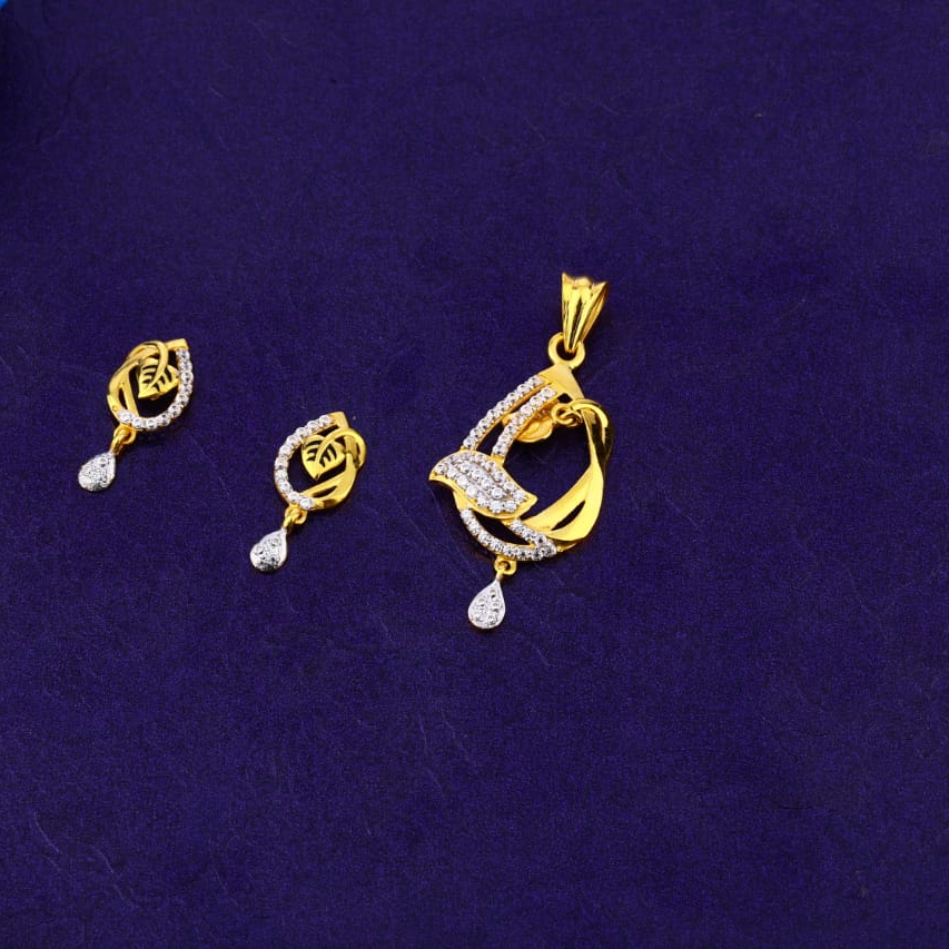 916 Gold Gorgeous Ladies Fancy Pendant Set FPS366