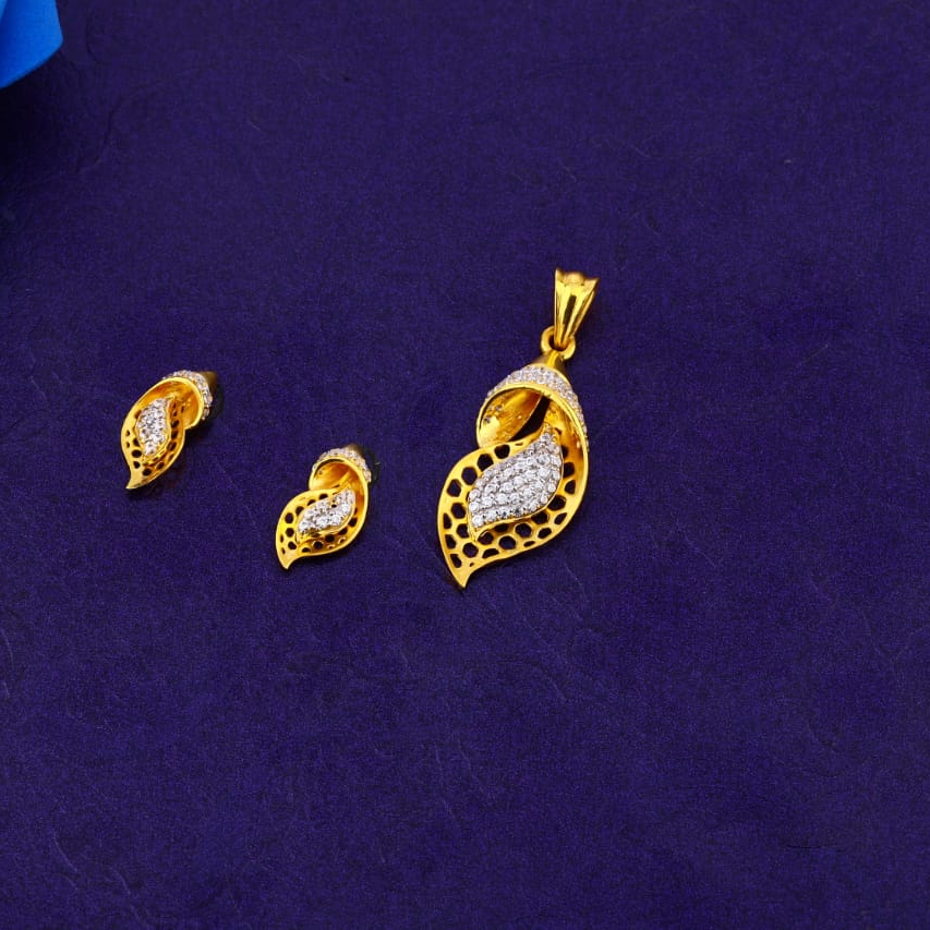 916 Gold Ladies Designer Fancy Pendant Set FPS363