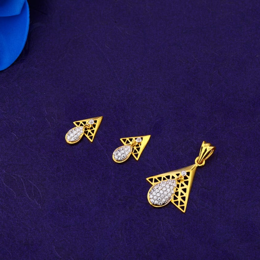 916 Gold Classic Ladies Fancy Pendant Set FPS361