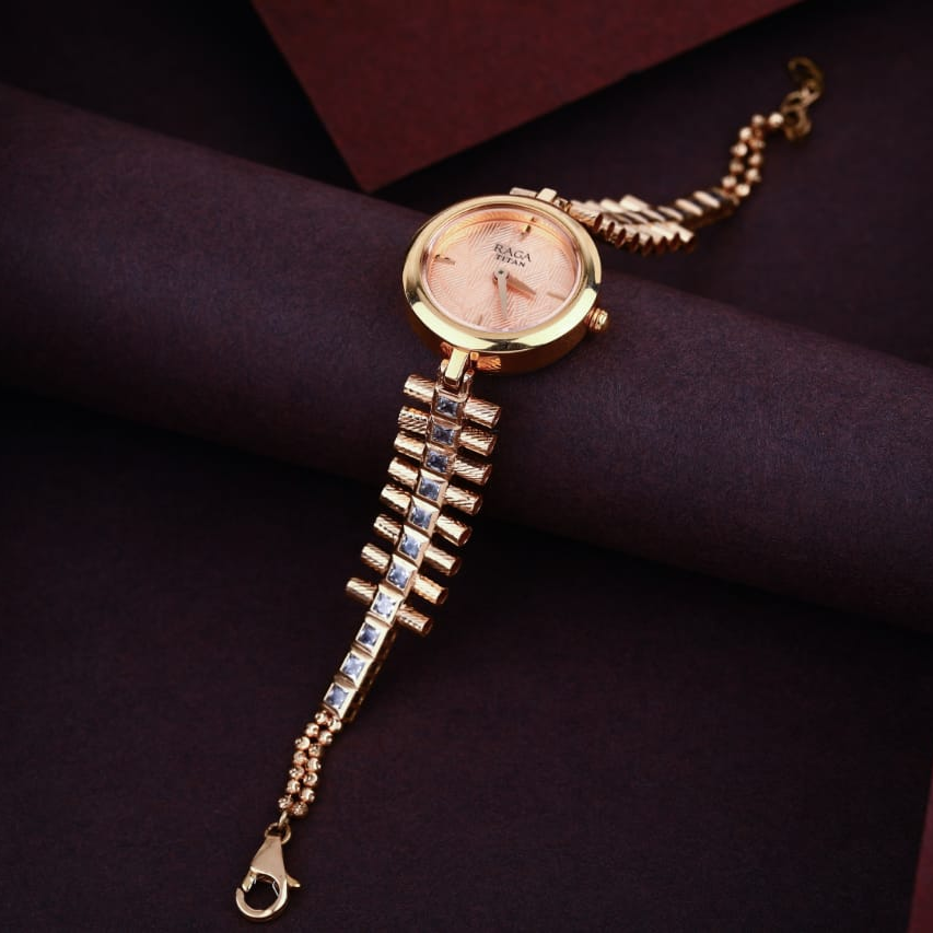750 Rose Gold Designer Ladies Watch RLW349