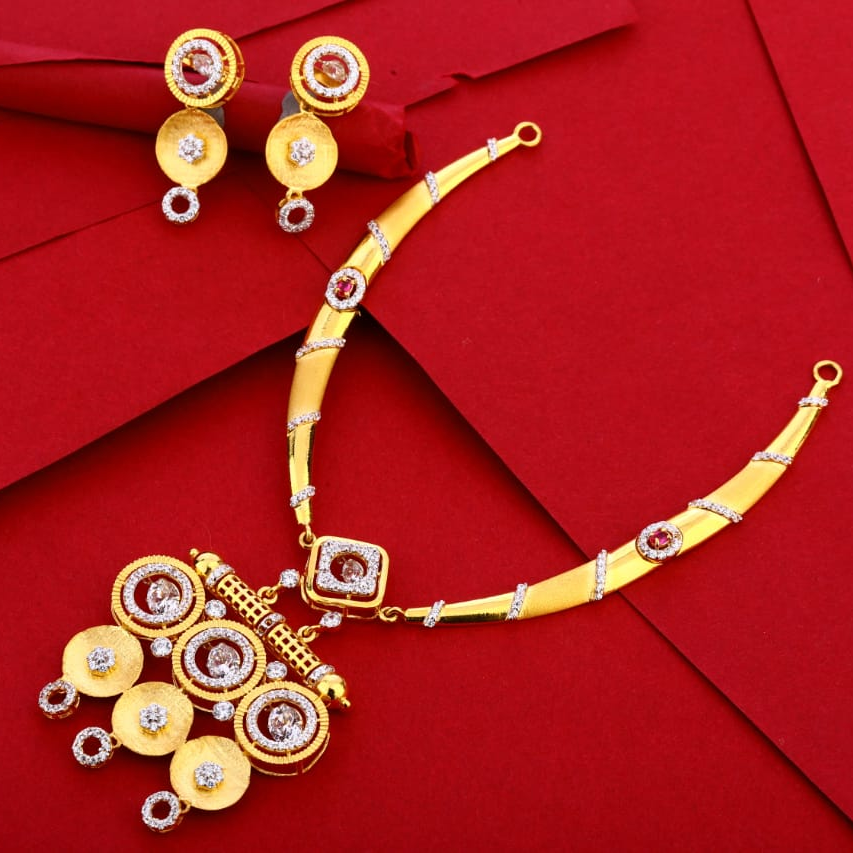916 Gold Ladies Delicate Necklace Set LN266
