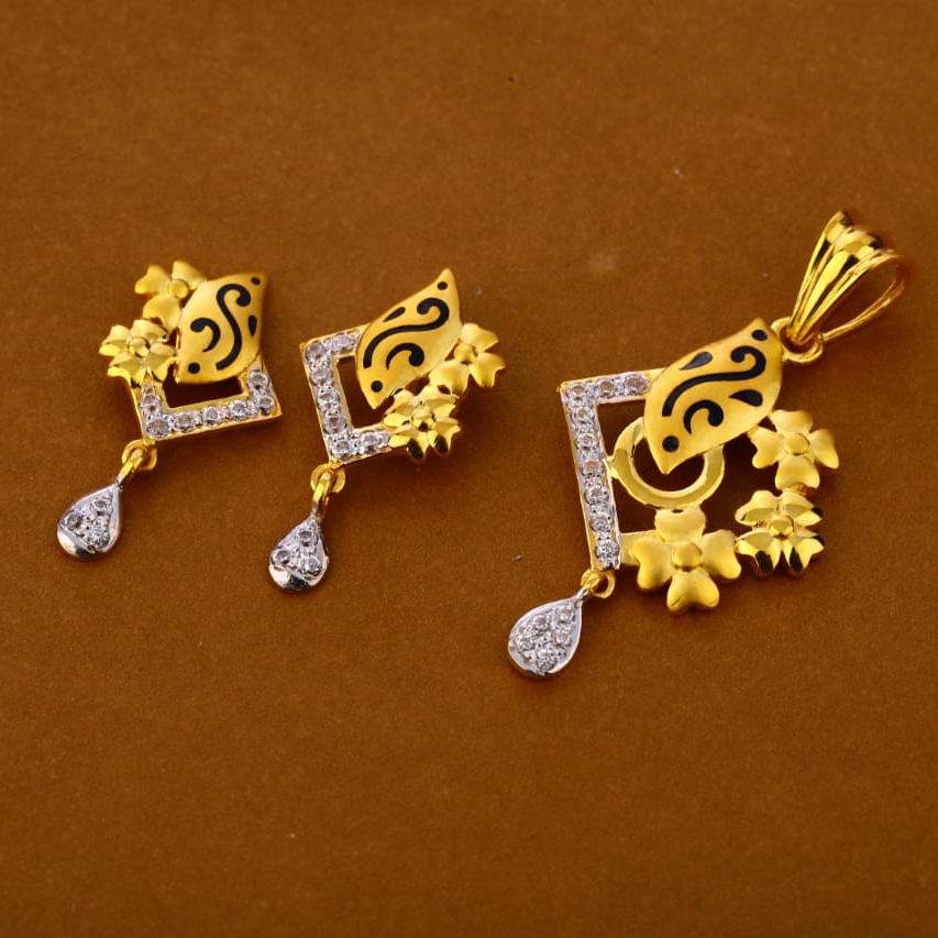 916 Gold CZ Gorgeous Ladies Pendant Set FPS302