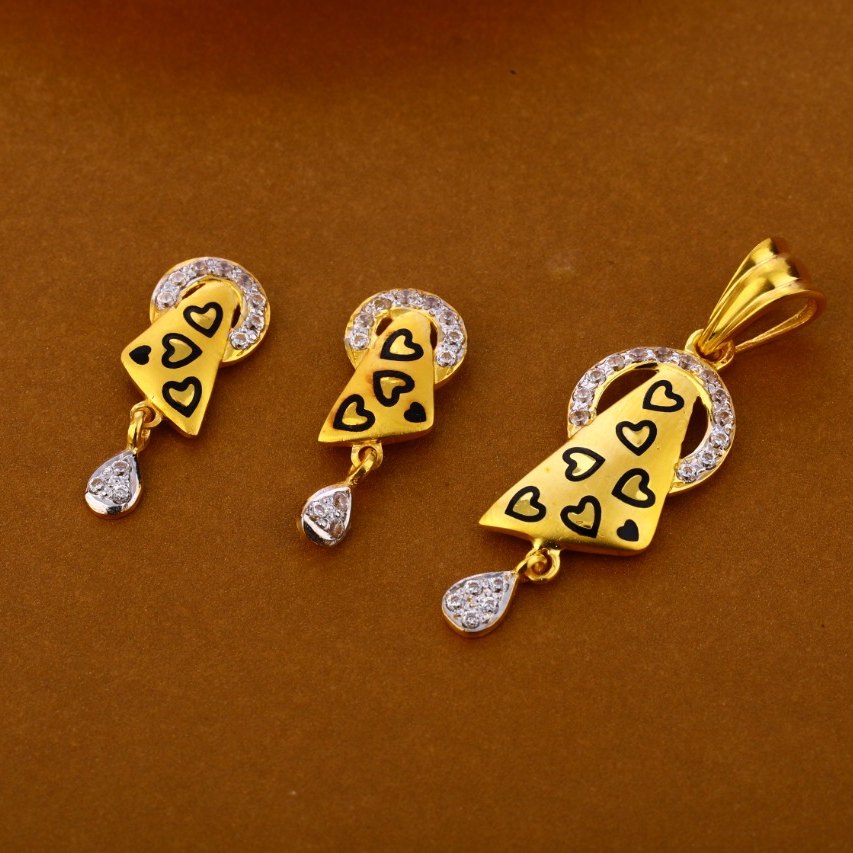 22KT Gold CZ Hallmark Fancy Ladies Pendant Set FPS292