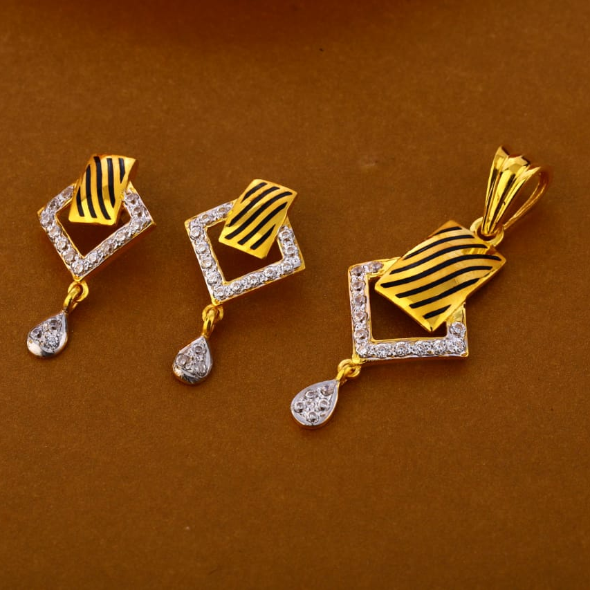 22KT Gold CZ Stylish Ladies Pendant Set FPS284