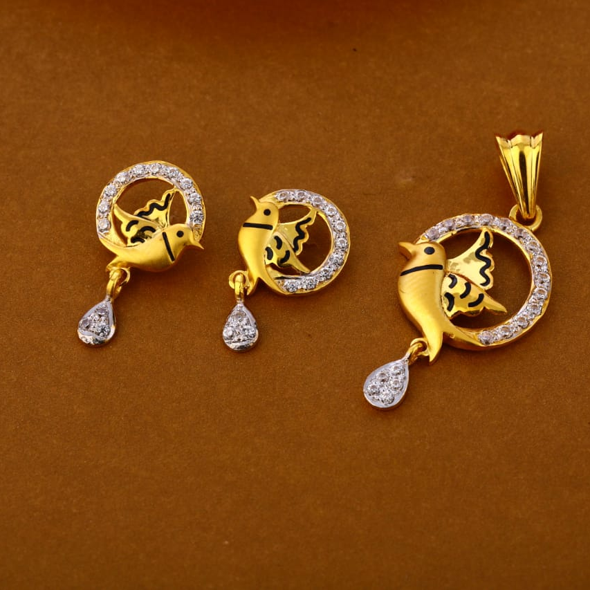 22KT Gold CZ Fancy Ladies Pendant Set FPS286