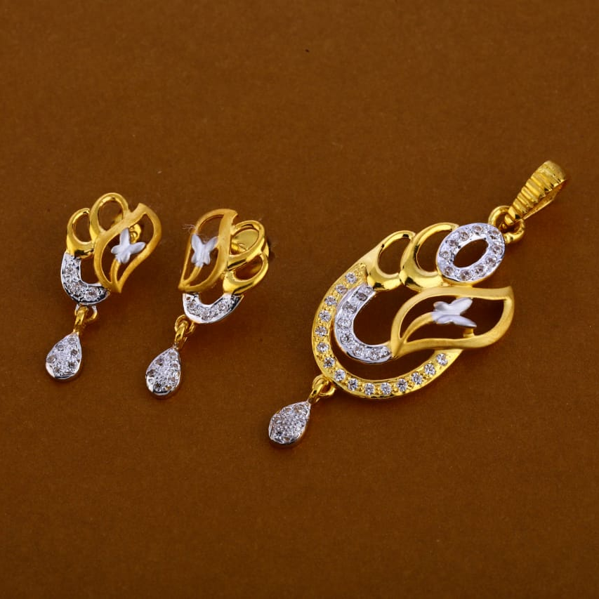 22KT Gold Fancy Ladies Pendant Set FPS256