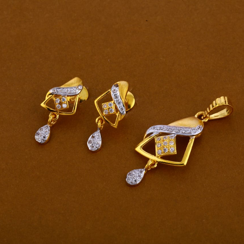 22KT Gold Designer Ladies Pendant Set FPS243