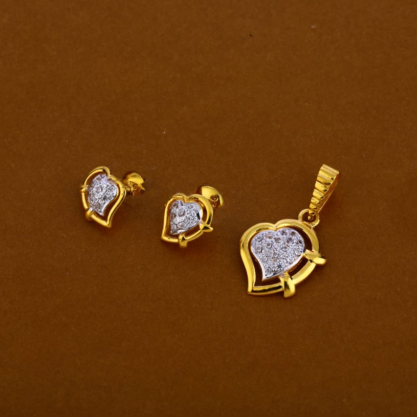 916 Gold CZ Gorgeous Ladies Pendant Set FPS266