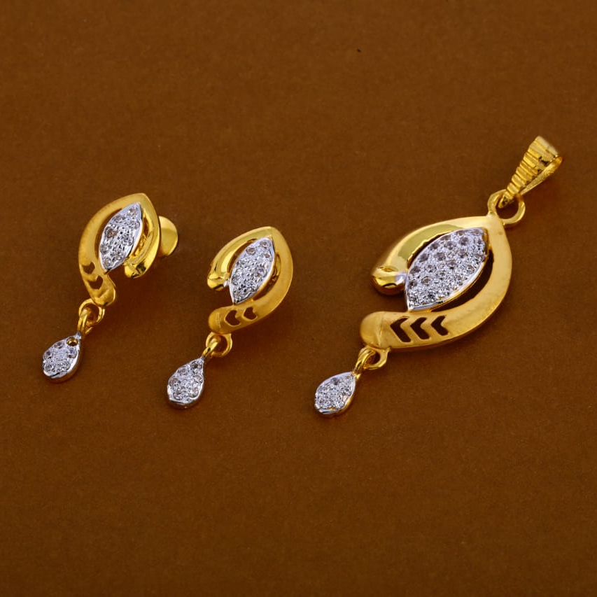 916 Gold Hallmark Gorgeous Ladies Pendant Set FPS259