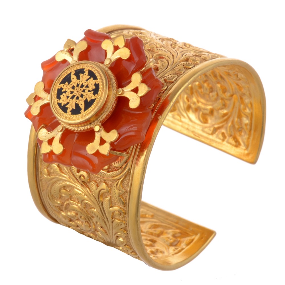 THEWA BRACELET
