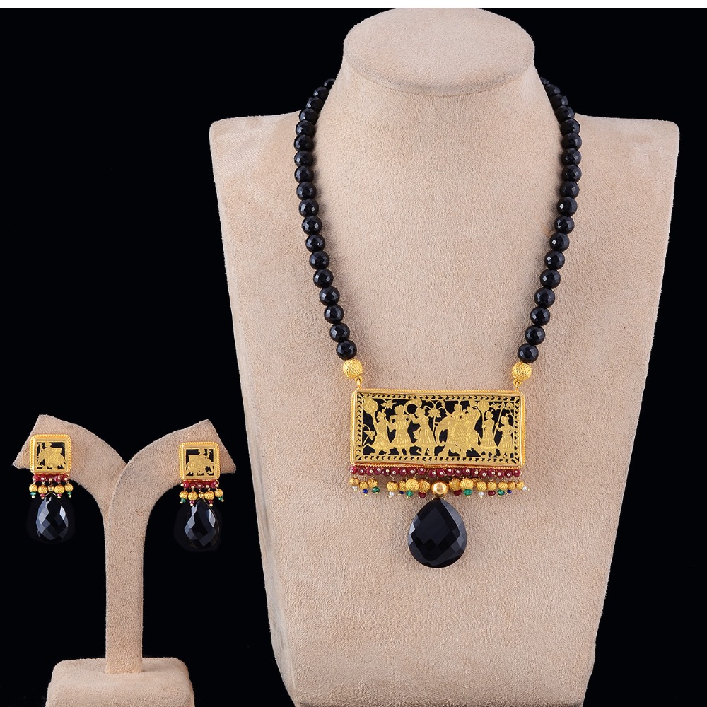 916 KT Antique Ladies Thewa Set