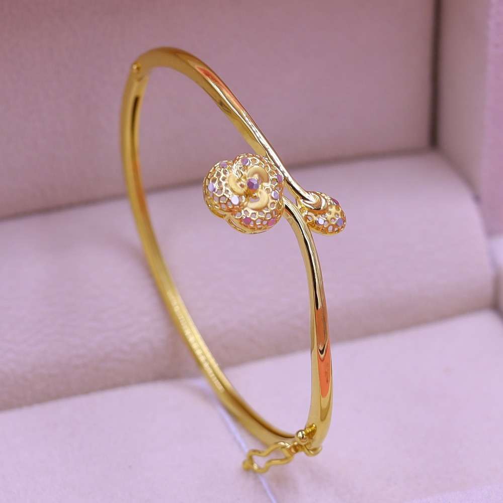 Rose flower bracelet