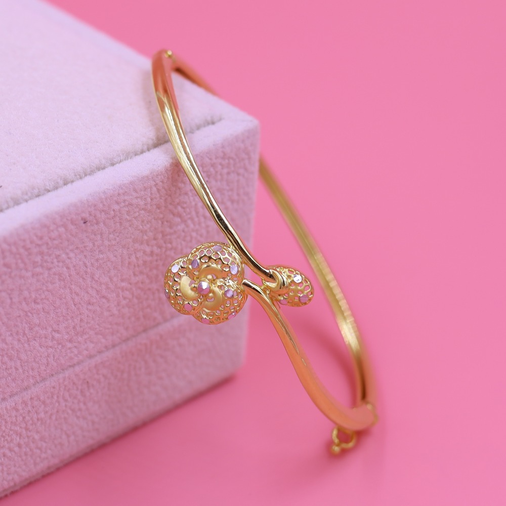 Rose flower bracelet