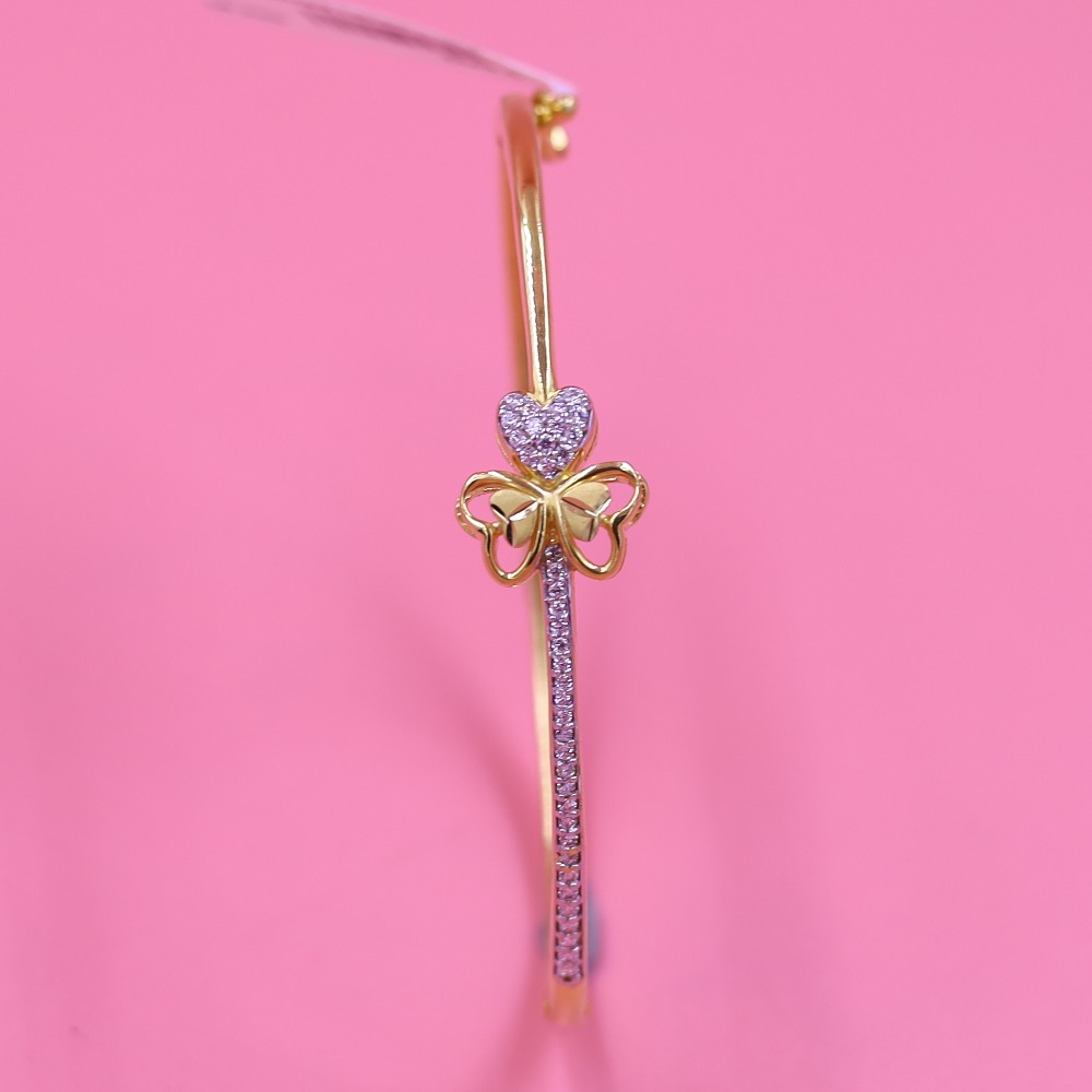 Flower-style 22kt gold bracelet