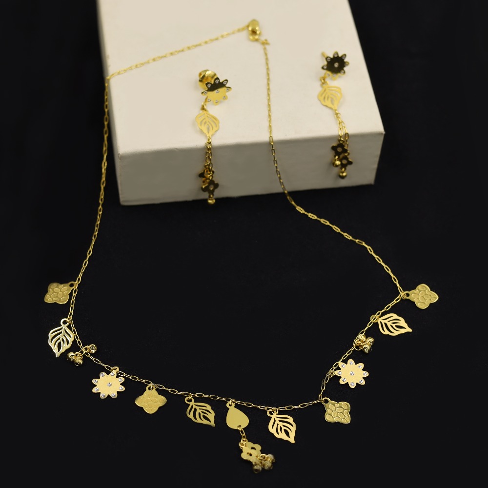 22kt fancy leaf chain with earrings