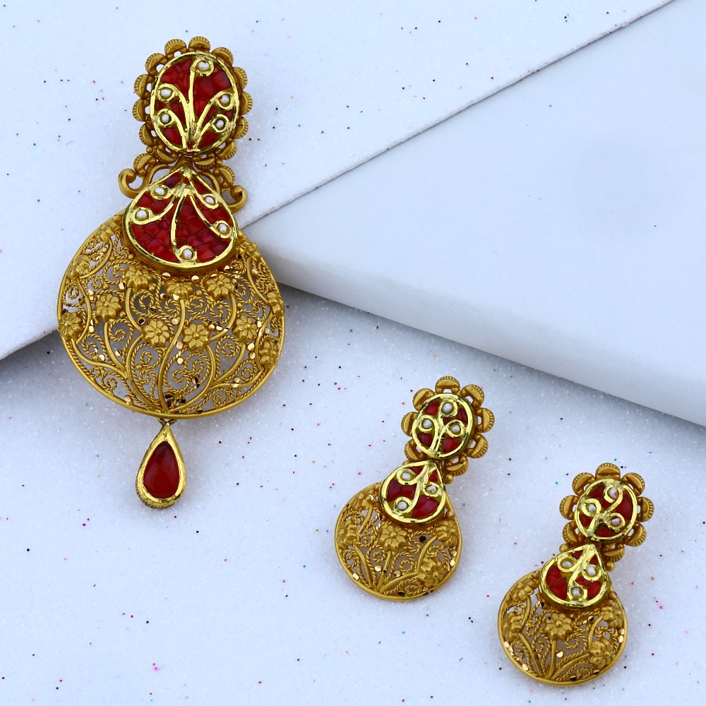 916 Gold Hallmark Net  Flower Pendant Set