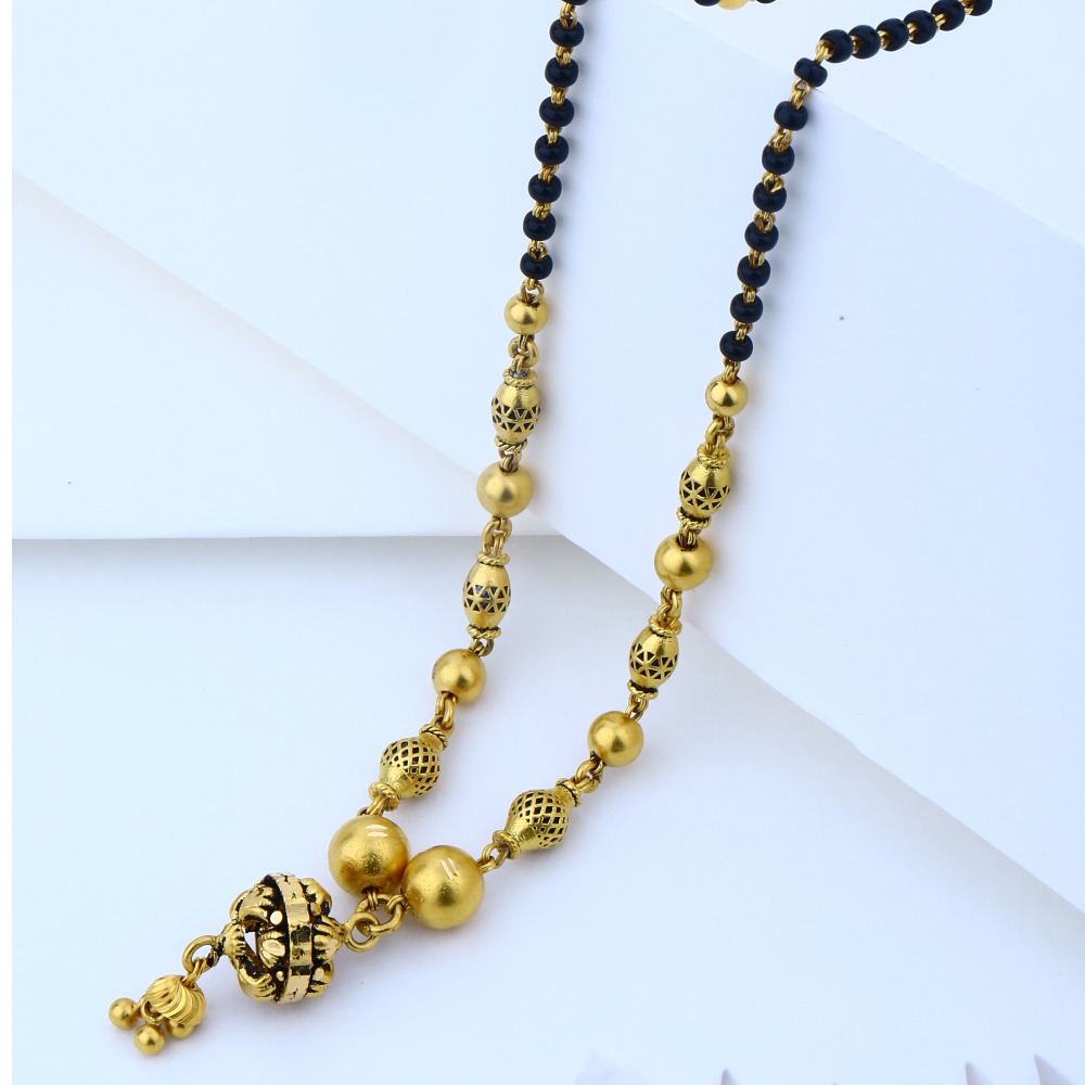 22KT gold Hallmark Simple Design Mangalsutra