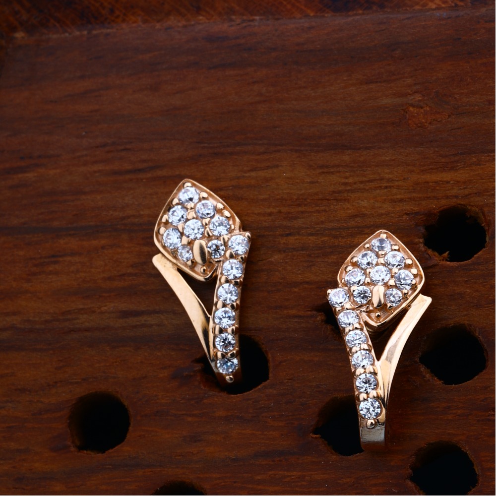 18KT CZ Rose Gold Attractive Design Earring For Women