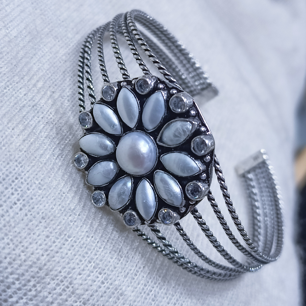Pure Silver Antique Cut Stone Kada Bracelet