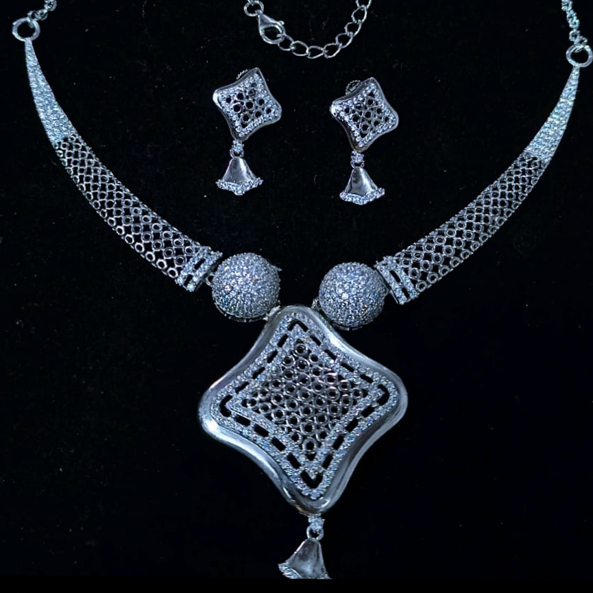New Design 92.5 Silver Cz Stone Nacklace With Earings