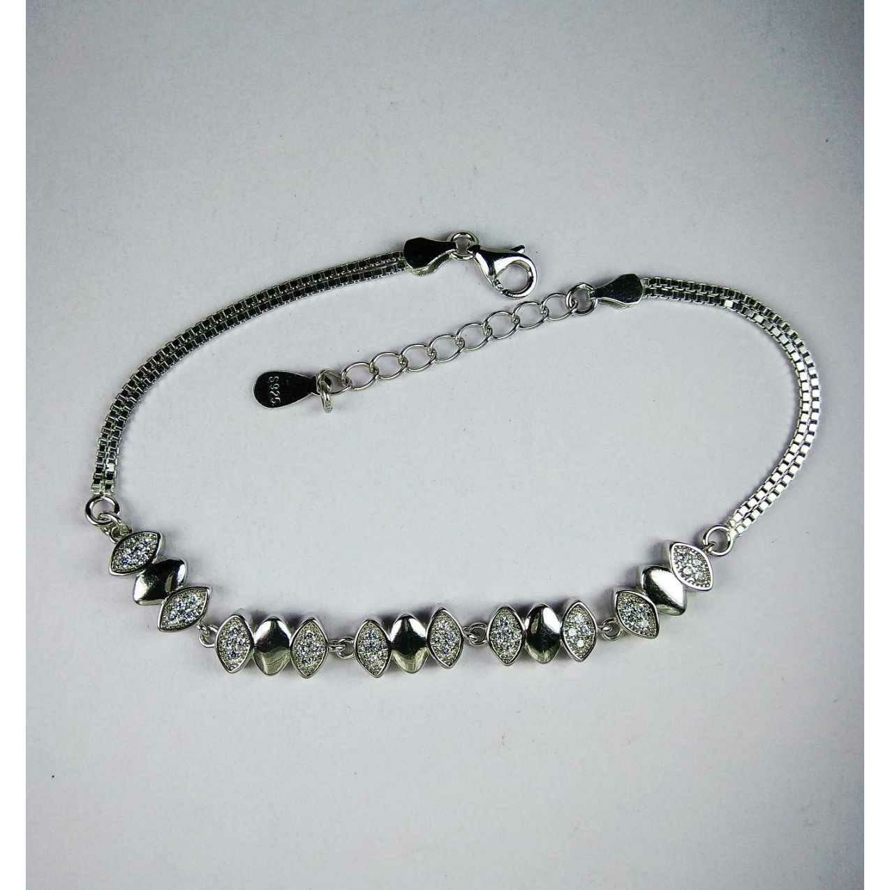 Fancy 925 Silver Ladies With Pair Of Stones