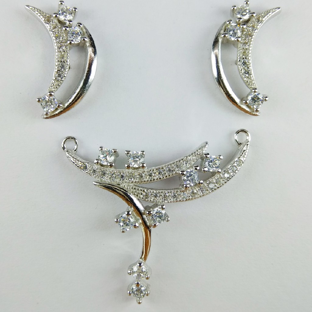 92.5 Sterling Silver CZ Mangalsutra Pendant ml-38