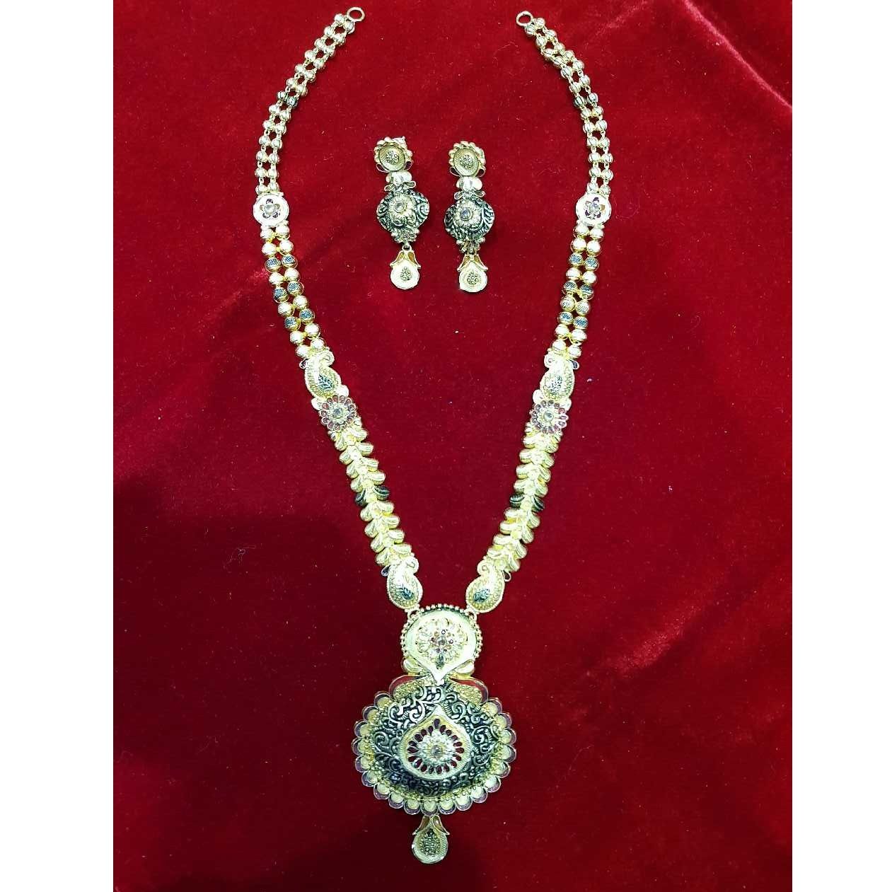 22K Gold Indian Attractive Antique Necklace Set