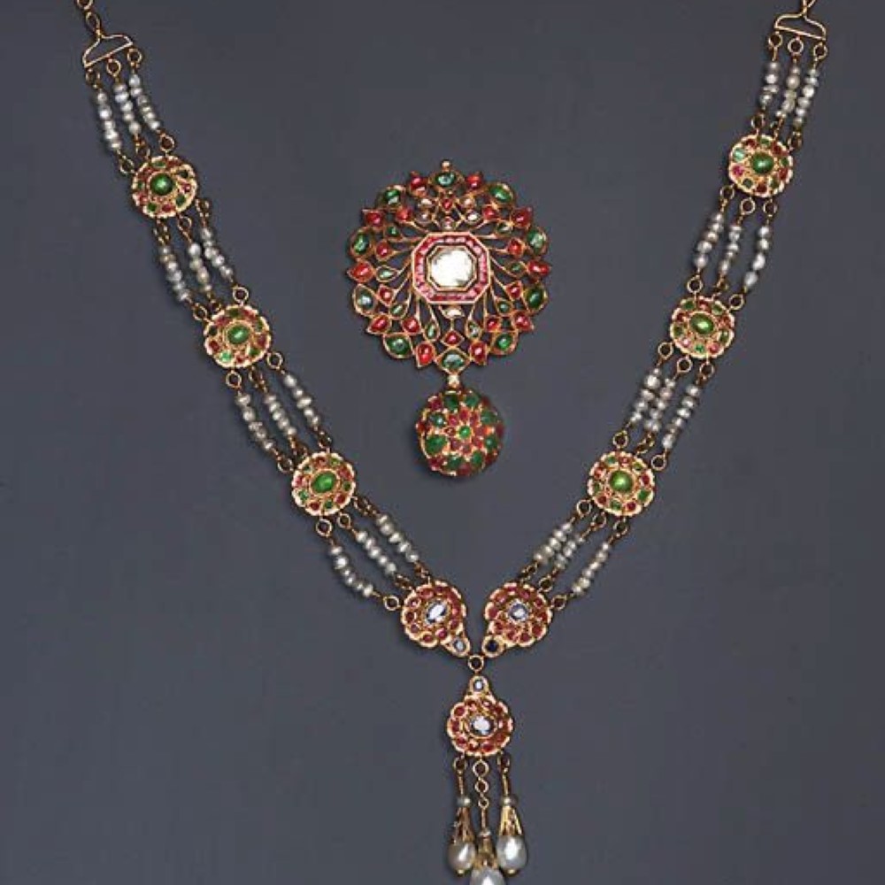 916 gold antique jadtar with pearl necklace set
