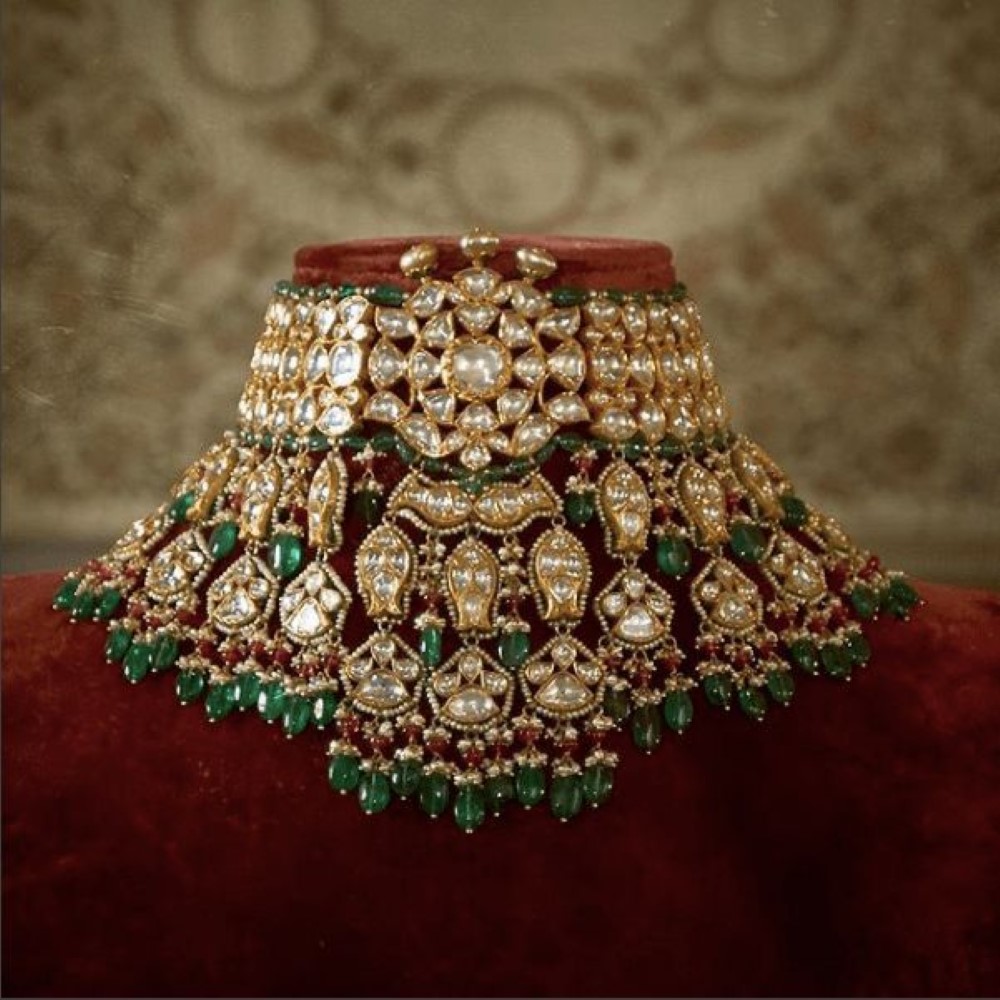 22k Gold Antique Kundan Necklace Set