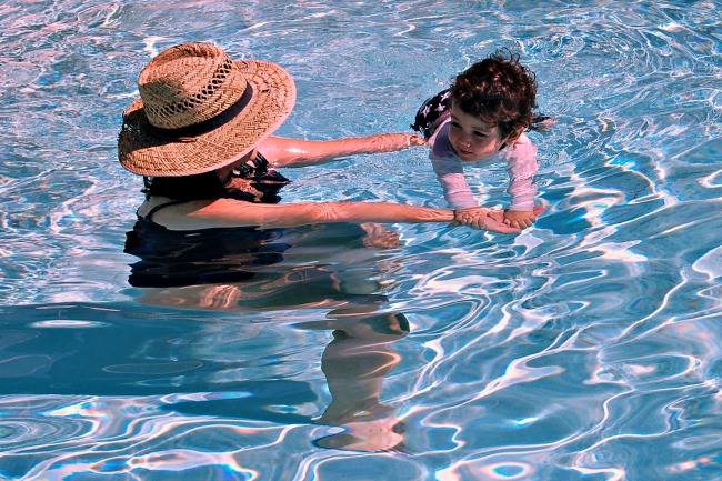 Image for blog: 3 Time Management Tips for School and Swimming