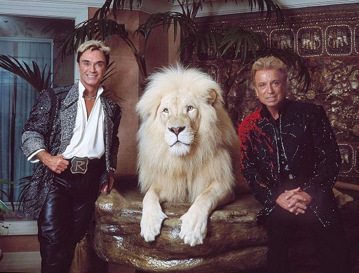 Siegfried and Roy with a tiger