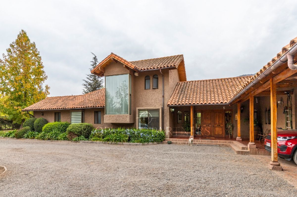 Casa Estilo chilena con piscina temperada