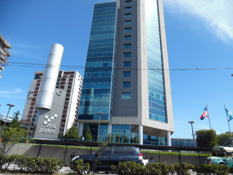 OFICINA EN CENTRO DE NEGOCIOS DE ALTO NIVEL, ZONA PRADERA