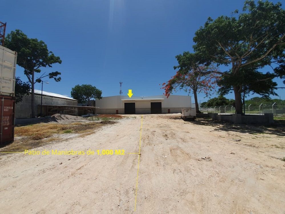Bodega con Patio de Maniobras MUNDO MAYA, Ciudad del Carmen