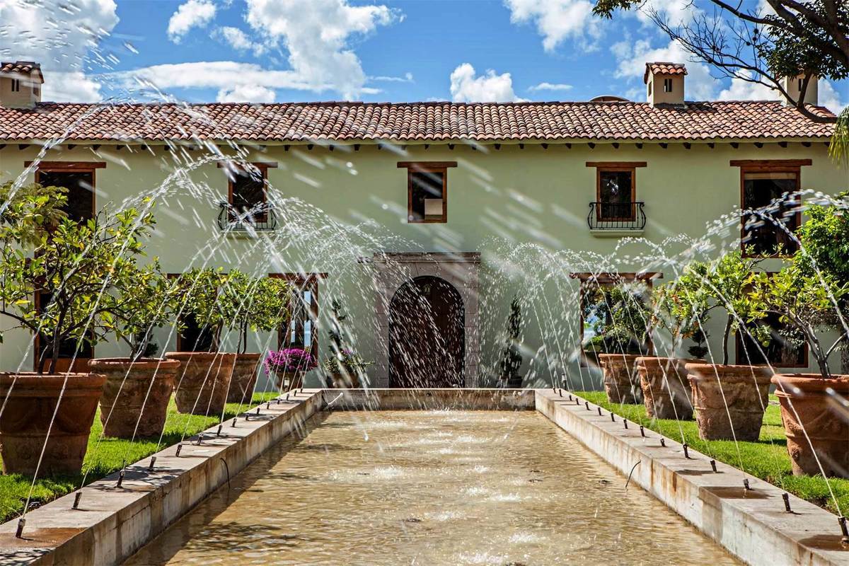 Luxury home in Chapala ajijic jalisco Mexico EasyBroker