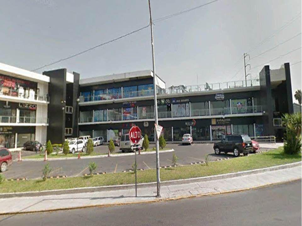 LOCAL COMERCIAL EN RENTA PLAZA GONZALITOS MONTERREY NUEVO LEON