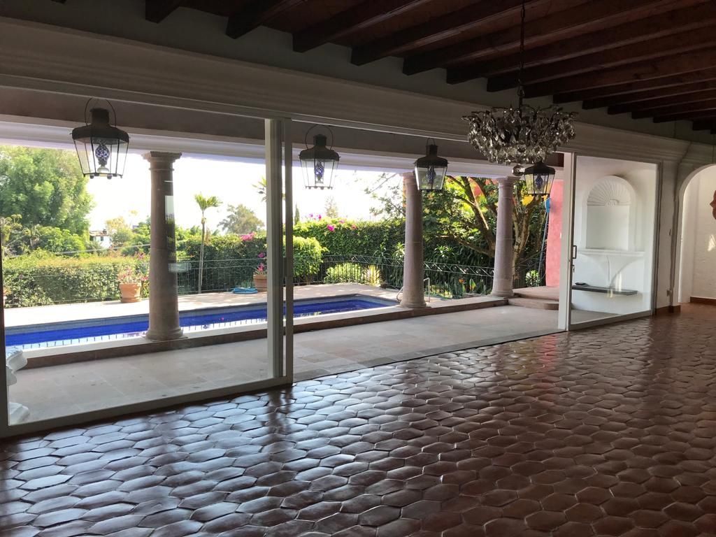 HERMOSA CASA ESTILO COLONIAL MEXICANO.