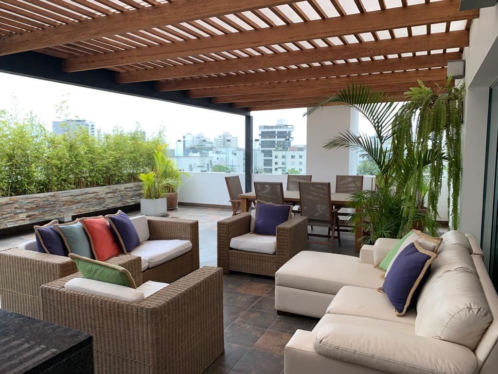 MODERNO DEPARTAMENTO CON TERRAZA A PASOS DEL PARQUE MELITON PORRAS