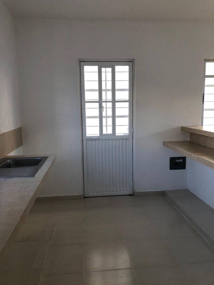 Renta casa 2 recámaras - San Pedro Cholul