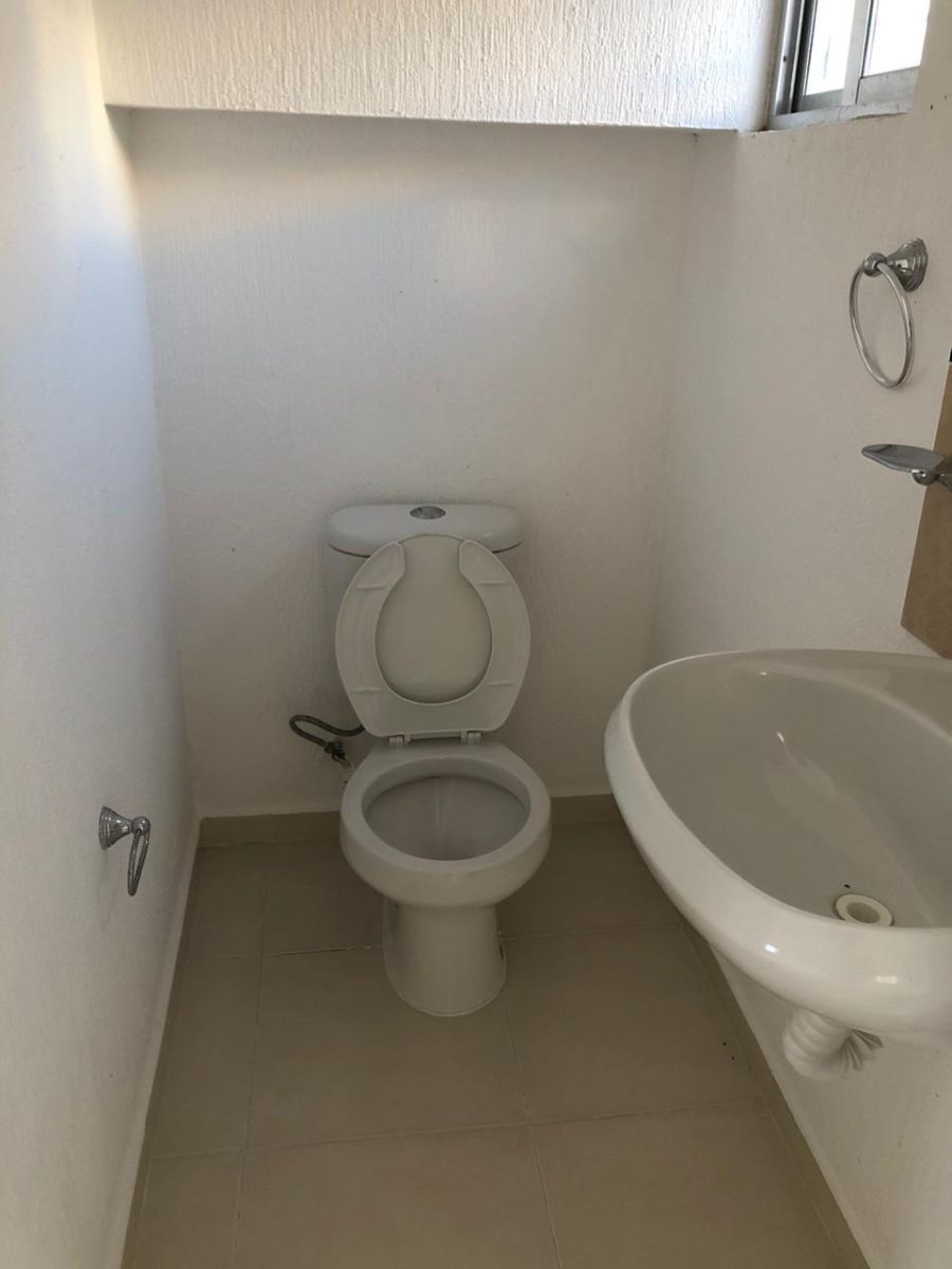 Renta casa 2 recámaras - San Pedro Cholul