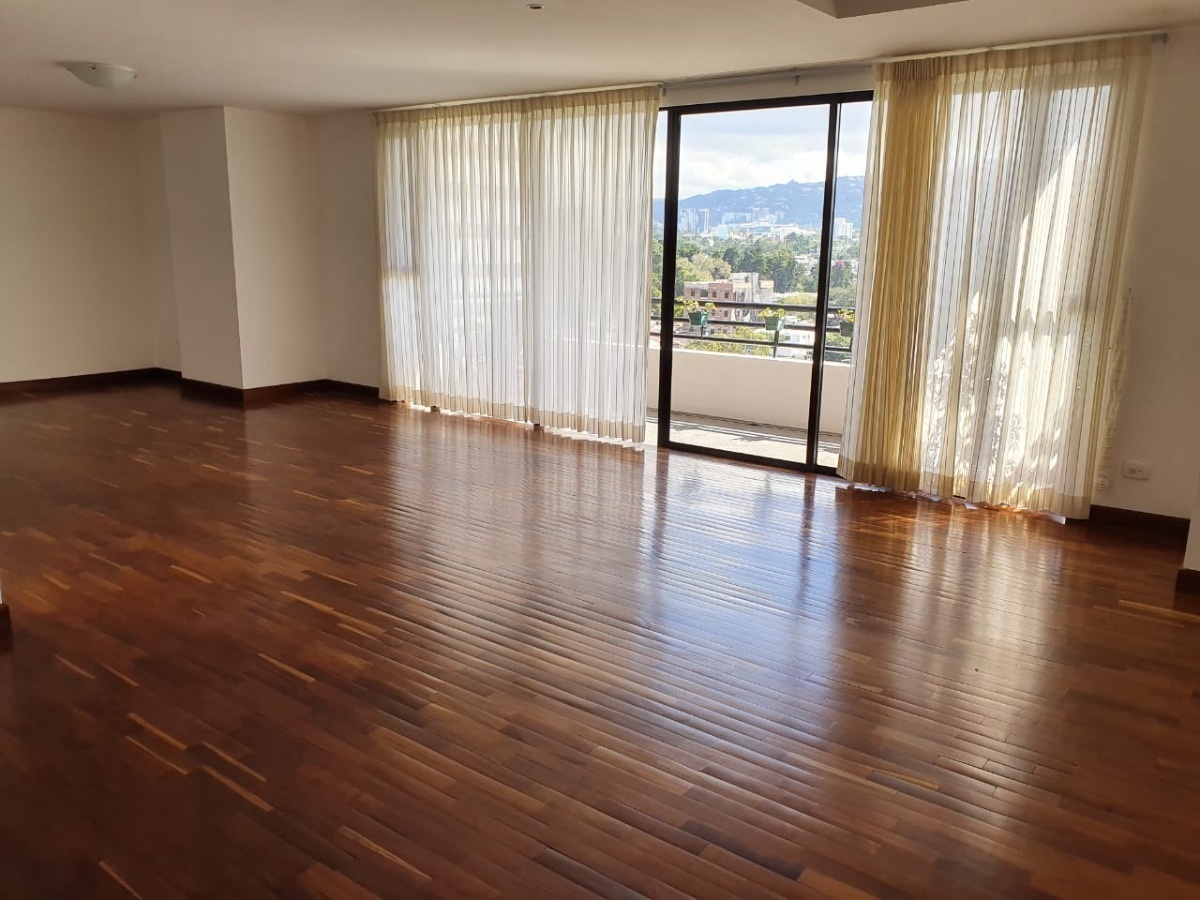 Apartamento en Alquiler Edificio Chatelet, Zona 14