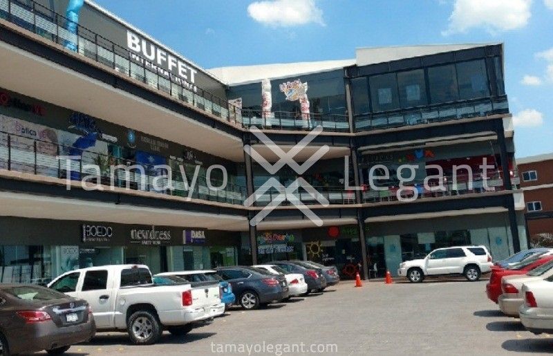 Local en renta en Plaza Comercial en Privadas de Anahuac.