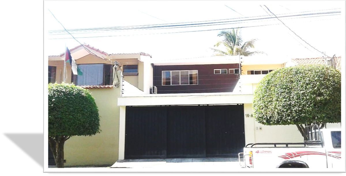 CASA CUMBRES DE LA ESCALON