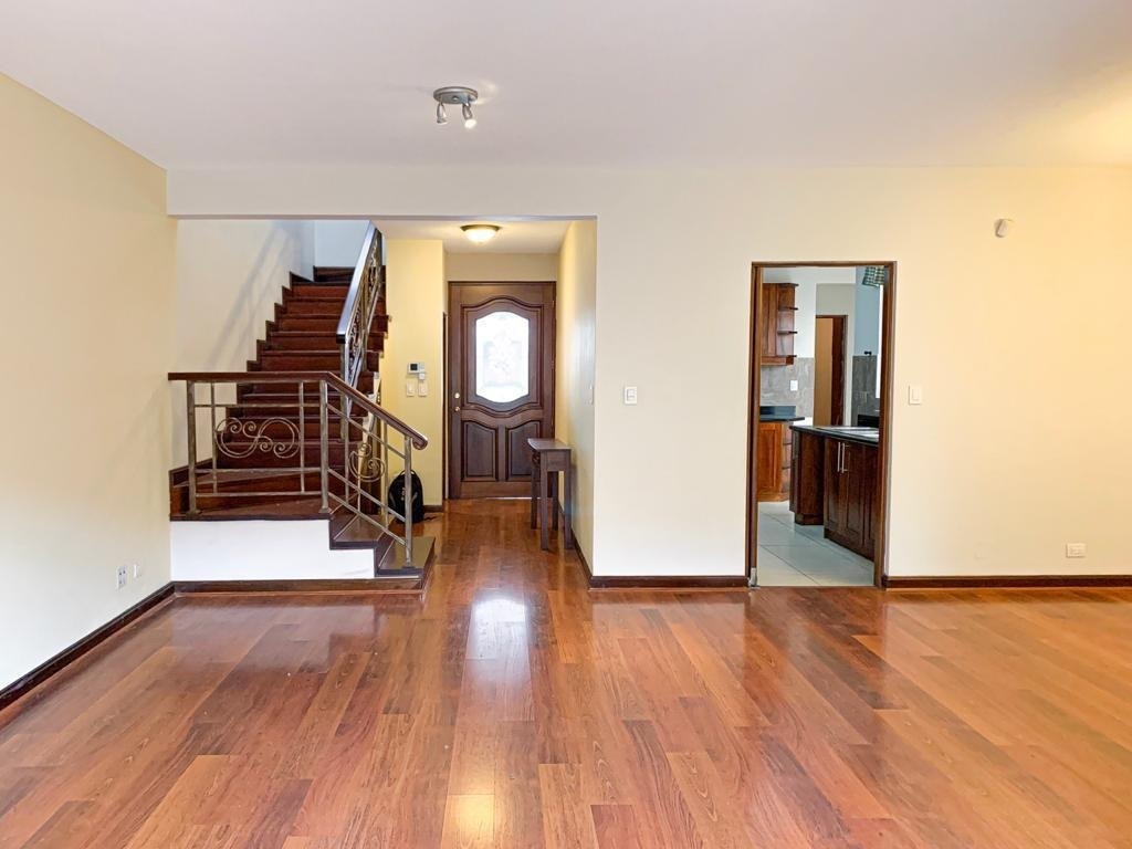 Casa en venta Cañadas de Elgin Zona 13