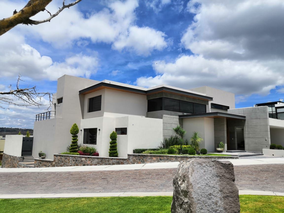 HERMOSA CASA EN RENTA CAÑADAS DEL LAGO 45,000.00