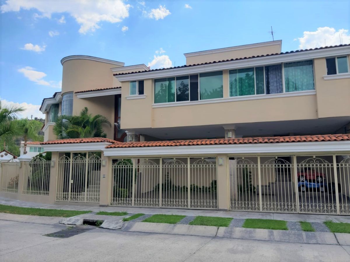 Casa en venta en Remanso,De,Las,Lilas,Sur, Fraccionamiento bugambilias