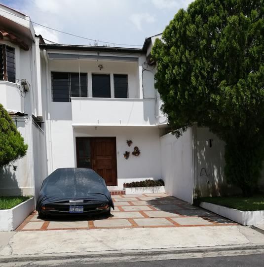 CASA EN COLONIA ESCALON RESIDENCIAL LAS ALQUERIAS EasyBroker