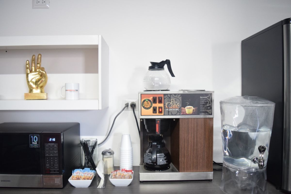 RENTA DE OFICINAS EN COWORKING 120 (COL. GABILONDO)