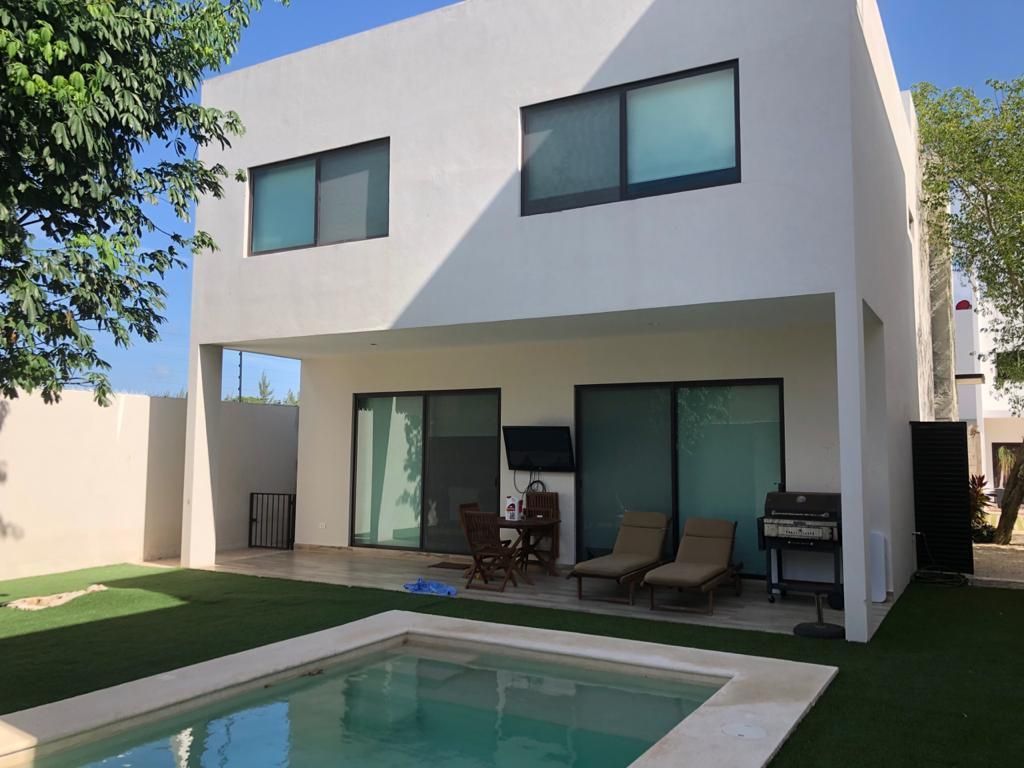 CASA EN VENTA EN RESIDENCIAL CUMBRES CANCÚN